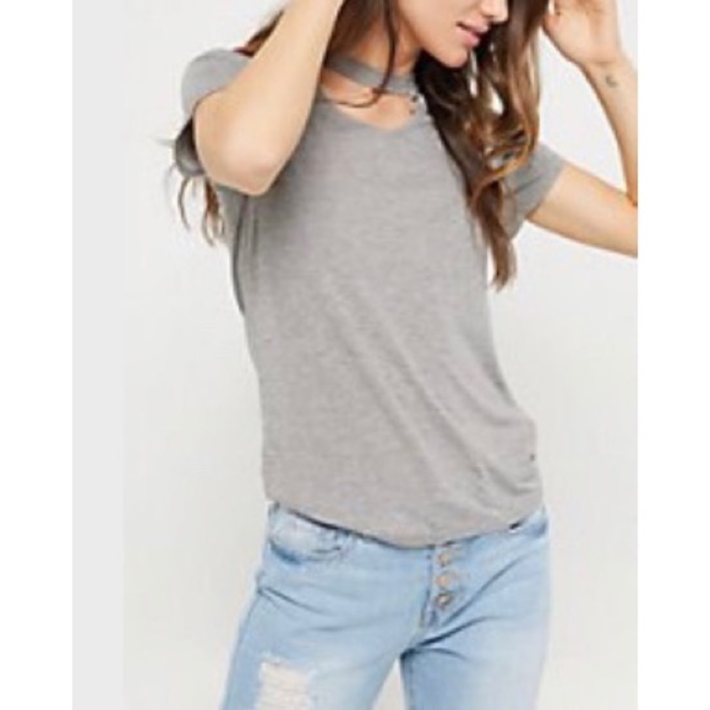 Grey clavicle cut tee